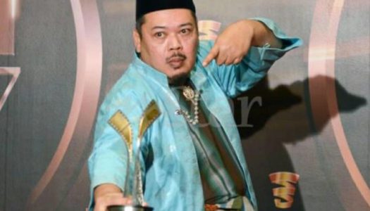 MAMAT KHALID: GEJOLAK PUITIS, ROMANTIS DAN ABSURD SANG PENCINTA