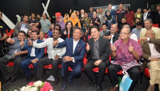 SESI WACANA EKONOMI BERSAMA INDUSTRI MUZIK DAN KREATIF MALAYSIA