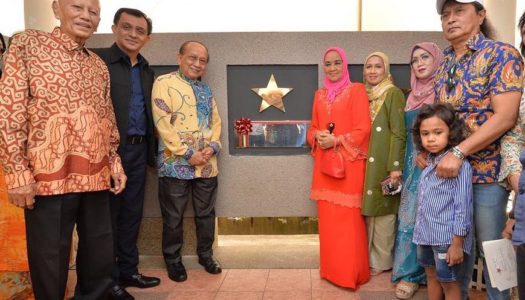 PERJUANGAN SENI ALLAHYARHAM SENIMAN DATO’ MUSTAPHA MA’AROF & DATUK AZIZ SATTAR DIABADIKAN DI LAYAR BINTANG FINAS