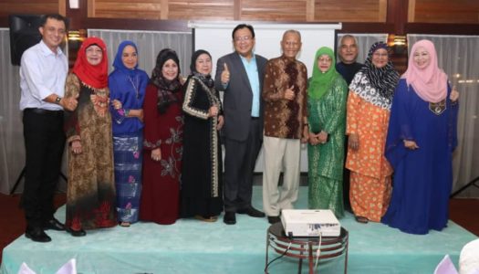 YB TIMBALAN MENTERI KKMM RAIKAN BINTANG LAGENDA MALAYSIA & SINGAPURA