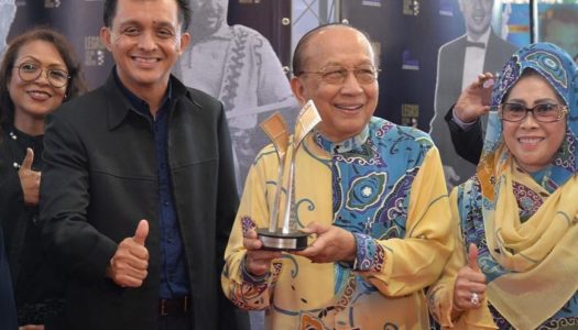 PERJUANGAN SENI ALLAHYARHAM SENIMAN DATO’ MUSTAPHA MA’AROF & DATUK AZIZ SATTAR DIABADIKAN DI LAYAR BINTANG FINAS