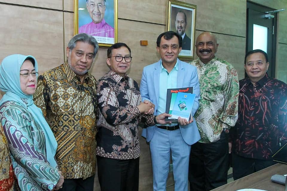 KUNJUNGAN DAN PERTEMUAN RASMI BERSAMA LEMBAGA SENSOR FILEM 