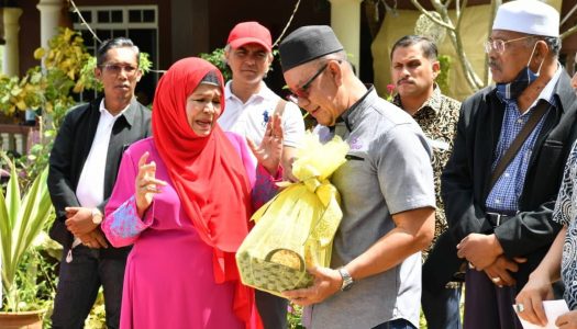 FINAS PRIHATIN BERSAMA PENGGIAT INDUSTRI – PN. RUMINAH SIDEK