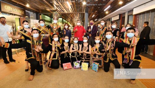 LAWATAN YB DATO’ SAIFUDDIN ABDULLAH, MENTERI KOMUNIKASI DAN MULTIMEDIA KE MEDIA LOUNGE