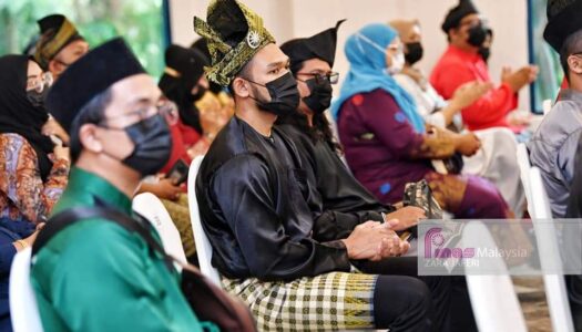 MAJLIS PENYERAHAN SURAT TAWARAN MIKRO PRISMA DANA KANDUNGAN DIGITAL (DKD) BERSEMPENA PROGRAM OUTREACH BAHAGIAN PENGURUSAN PRODUKSI PERBADANAN KEMAJUAN FILEM NASIONAL MALAYSIA (FINAS)